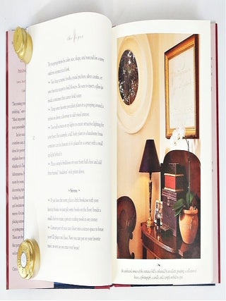 Chris Madden's Guide to Personalizing Your Home: Simple, Beautiful Ideas for Every Room (Signed First Edition))